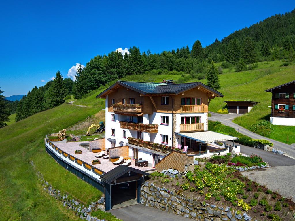 Ferien-Schloessle Michaela Apartamento Riezlern Exterior foto